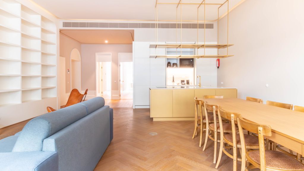 Entreparedes House - 3BR Garden Flat