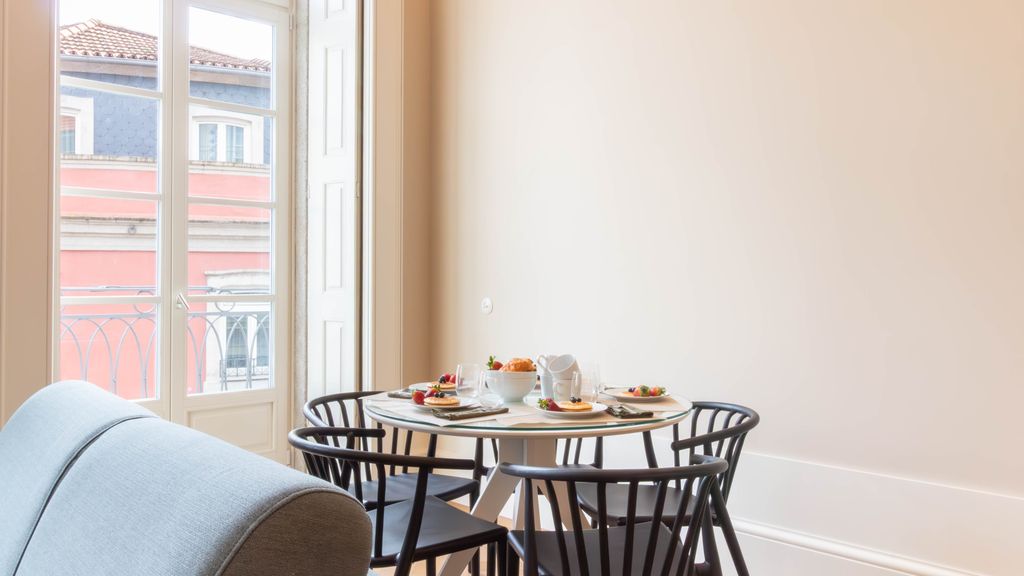 Entreparedes House - Bright 1BR Flats