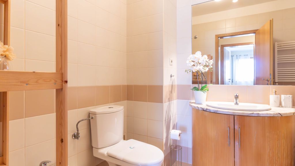 Comfortable & Quiet 3BR near Metro by LovelyStay