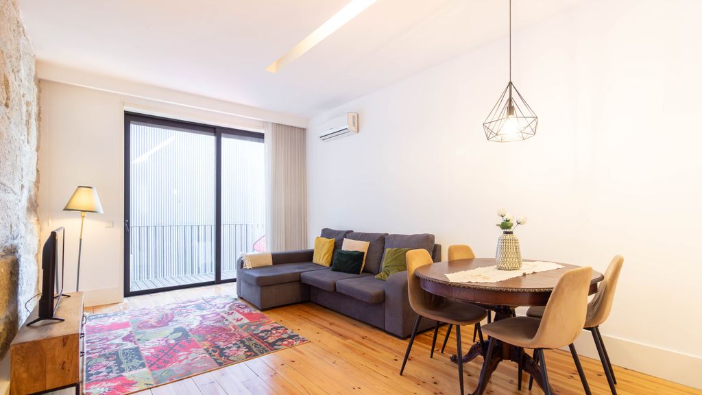Alegria Cozy Flat by LovelyStay