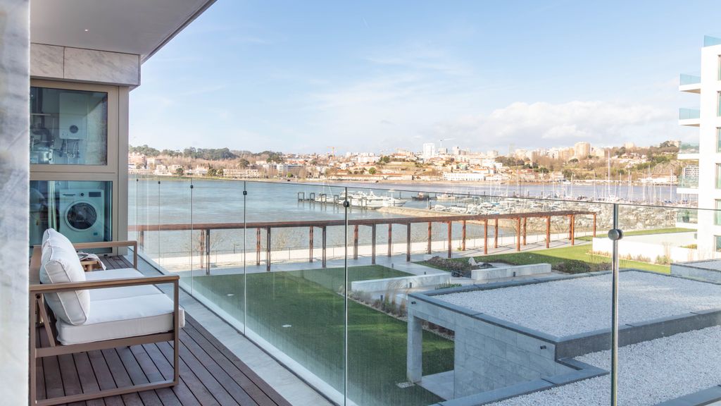 Av Afonso de Albuquerque 304 Apt 204