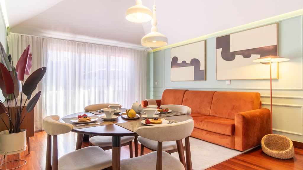 Myo Design House: Clérigos