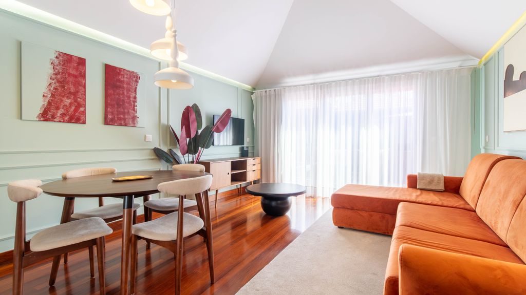 Myo Design House: Clérigos