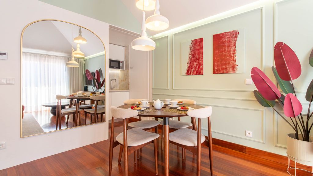 Myo Design House: Clérigos