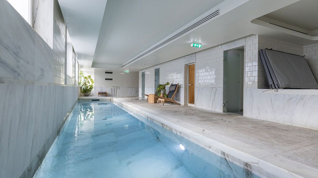 Lisbon Deluxe Apartment by LovelyStay