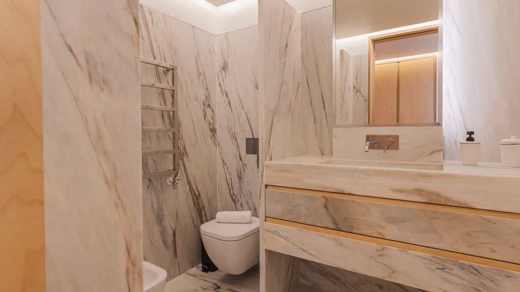 Lisbon Deluxe Apartment by LovelyStay