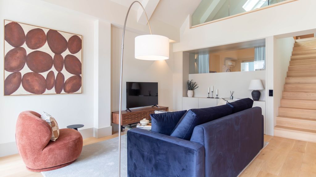 Catarina 392 | Premium Duplex by LovelyStay