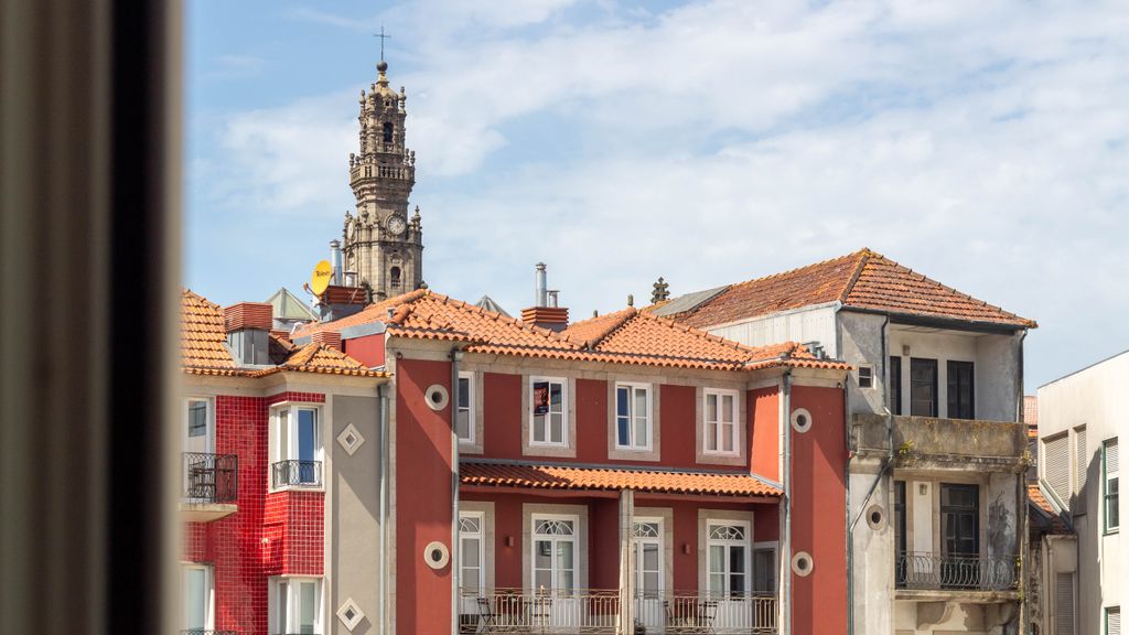Praça Almeida Garrett 39