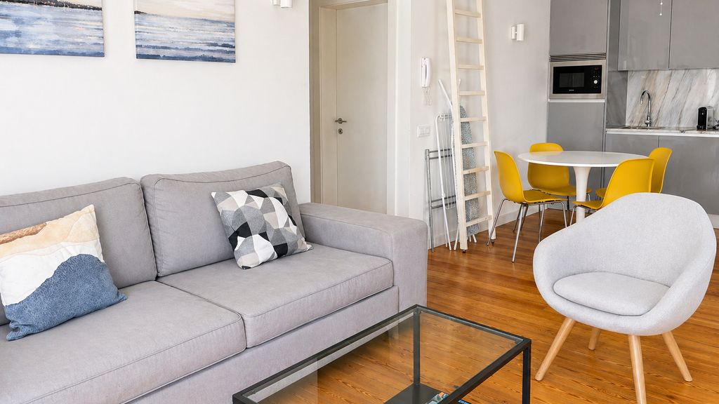 B: Douro & Bridge Views | Modern 2BR by Lovelystay