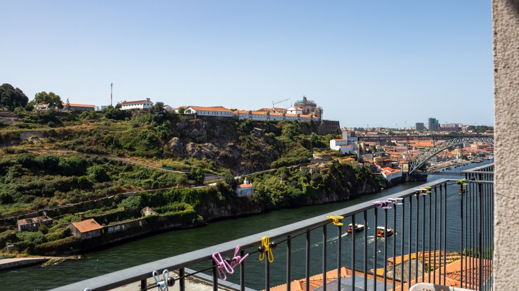 Rua da Corticeira 2/46
