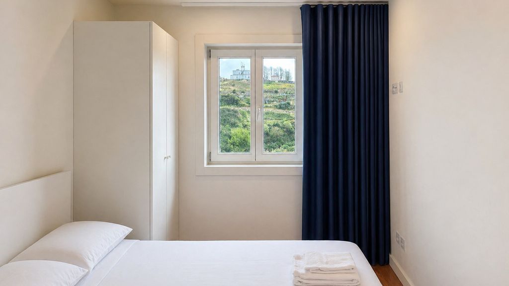 I: Ponte Luis I Views | 2BR River Flat