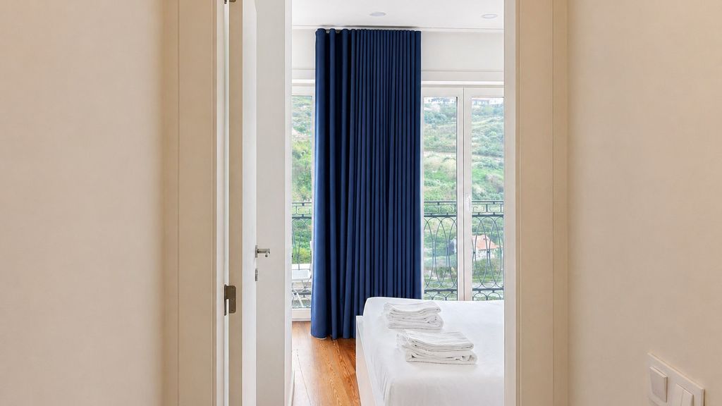 I: Ponte Luis I Views | 2BR River Flat