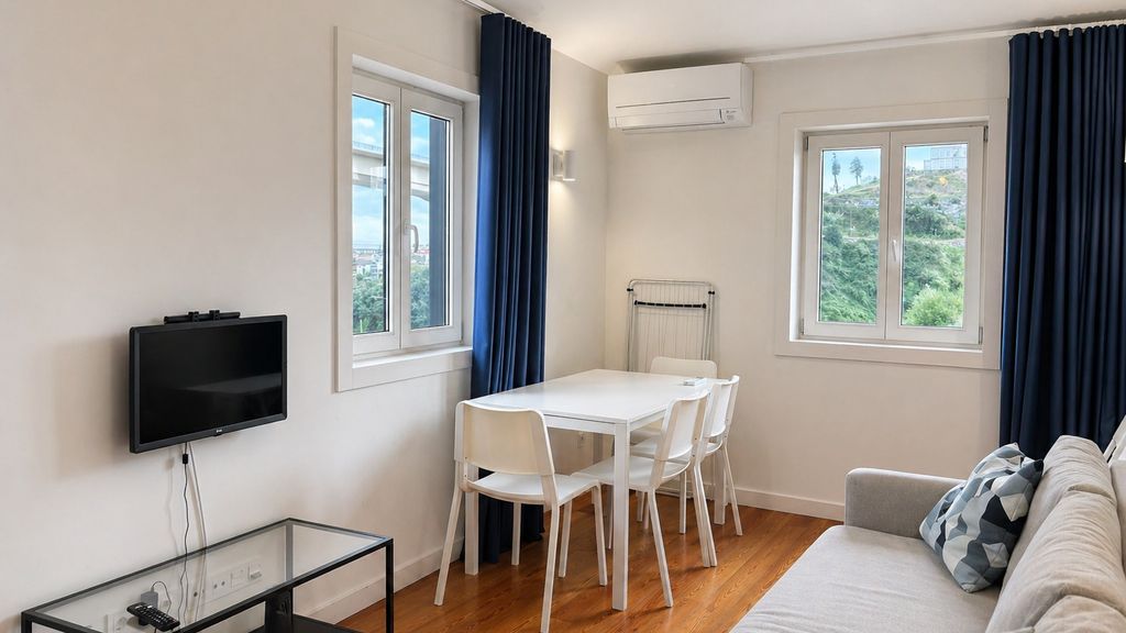I: Ponte Luis I Views | 2BR River Flat