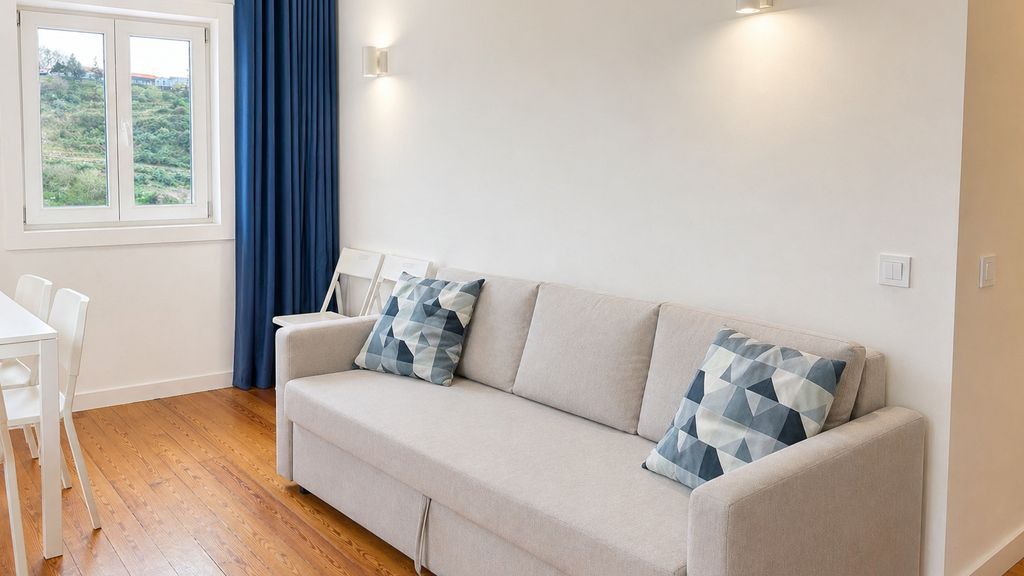 I: Ponte Luis I Views | 2BR River Flat