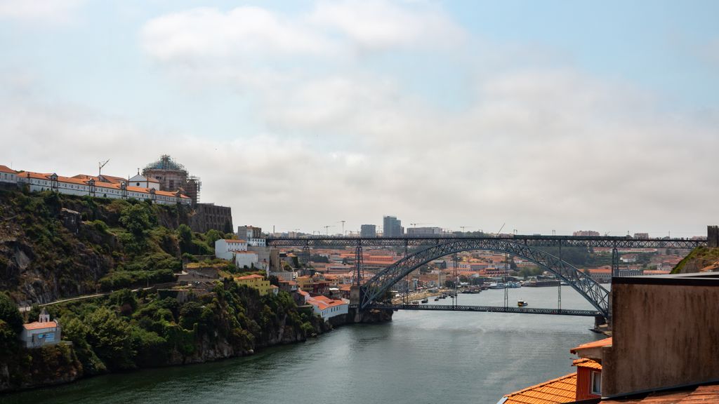Rua da Corticeira 2/46