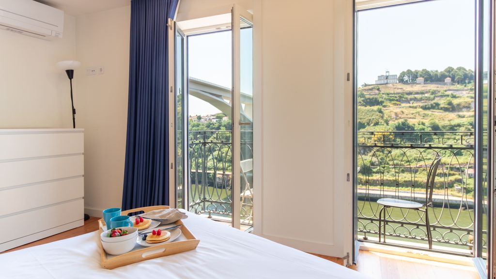 N: Secret Garden & Douro Views | Peaceful Porto