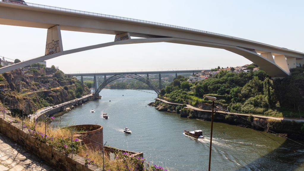 N: Secret Garden & Douro Views | Peaceful Porto
