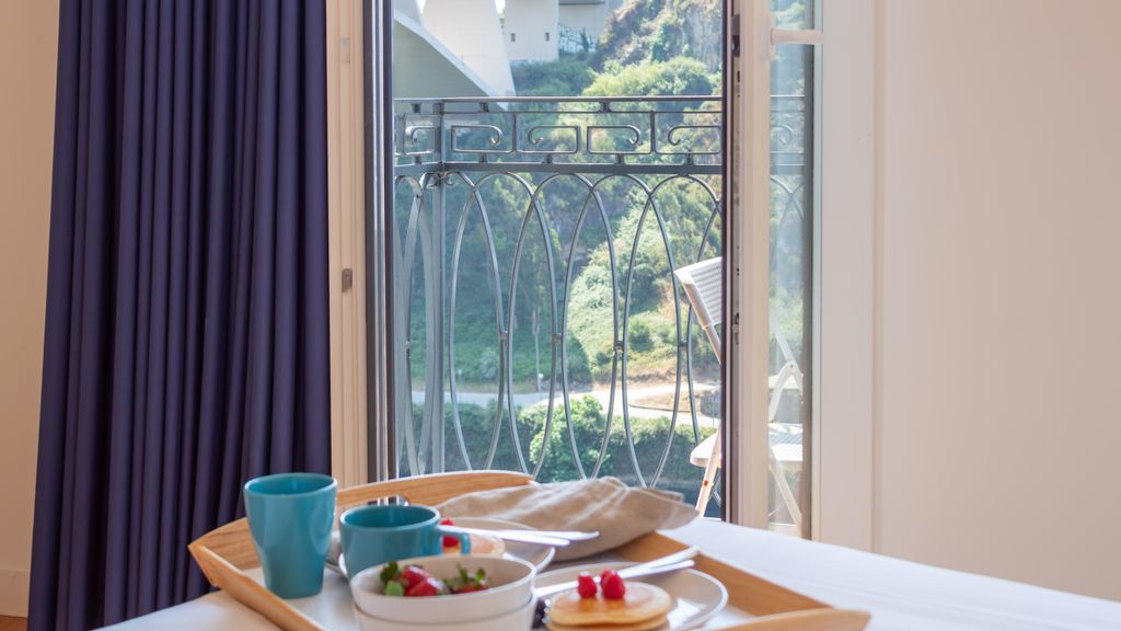 N: Secret Garden & Douro Views | Peaceful Porto