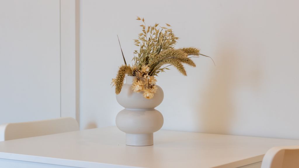 P: Riverside Comfort Studio by LovelyStay
