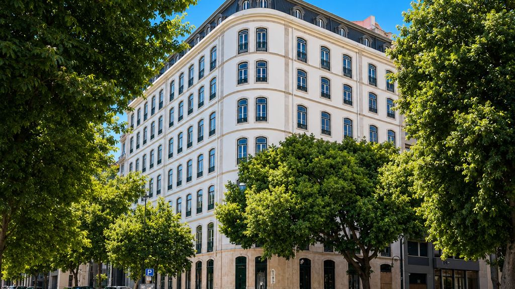 One-Bedroom Deluxe Apartment With City View