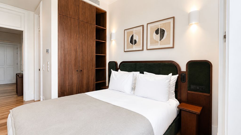Two-Bedroom Deluxe Apartment with City View