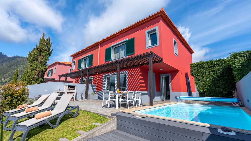 Duskline Villa