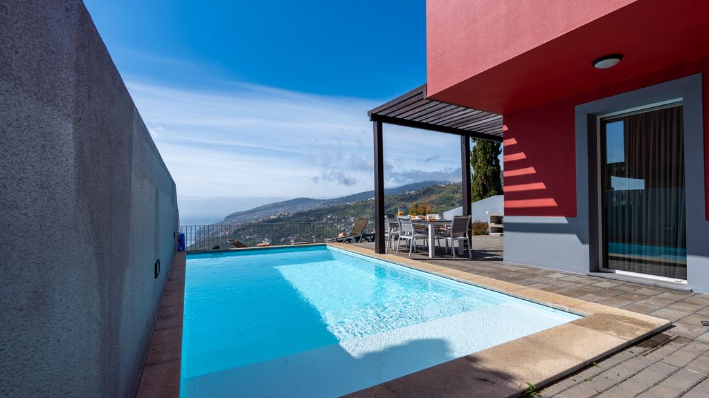 Duskline Villa