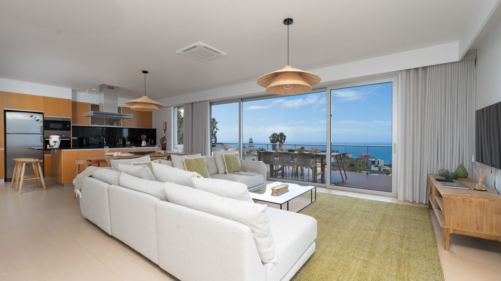 Villa Longtail by LovelyStay