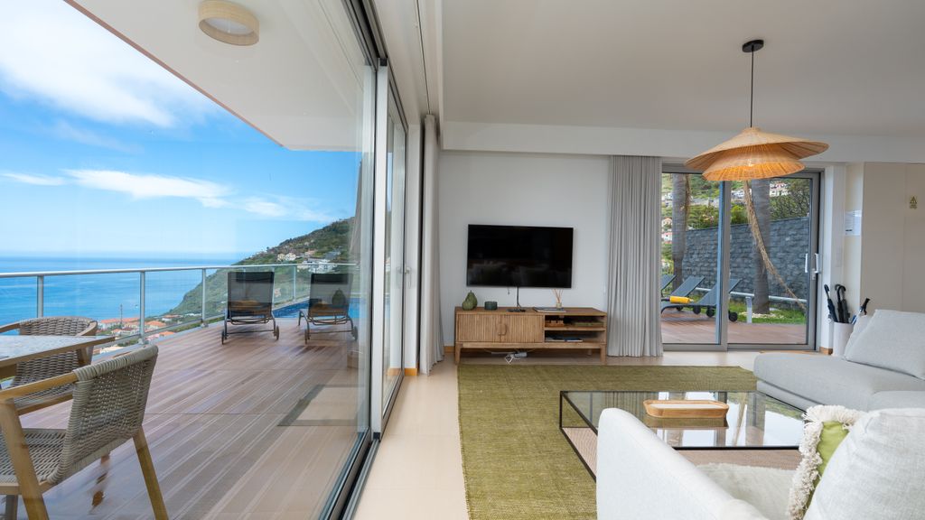 Villa Longtail by LovelyStay