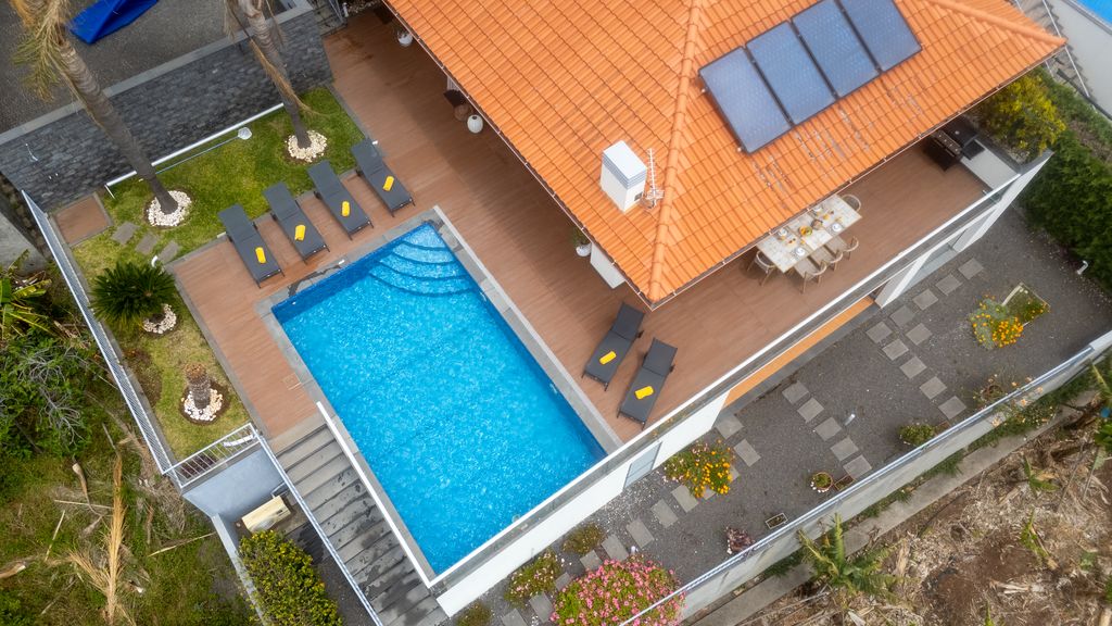 Villa Longtail by LovelyStay
