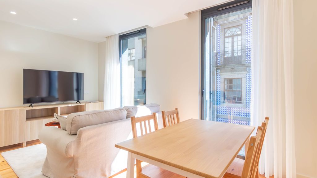 Cozy Studio in Cedofeita w/ AC by LovelyStay