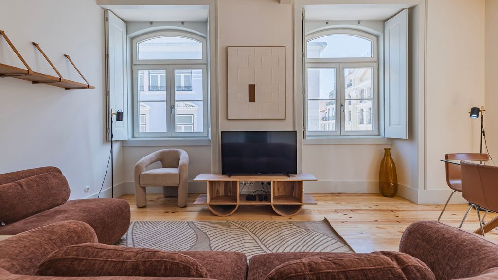Downtown 2BR in Santa Justa by LovelyStay