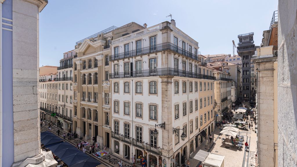 Downtown 2BR in Santa Justa by LovelyStay
