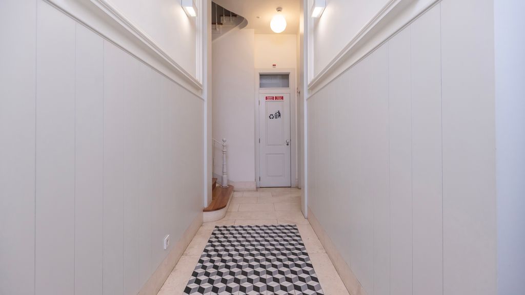 Downtown 2BR in Santa Justa by LovelyStay