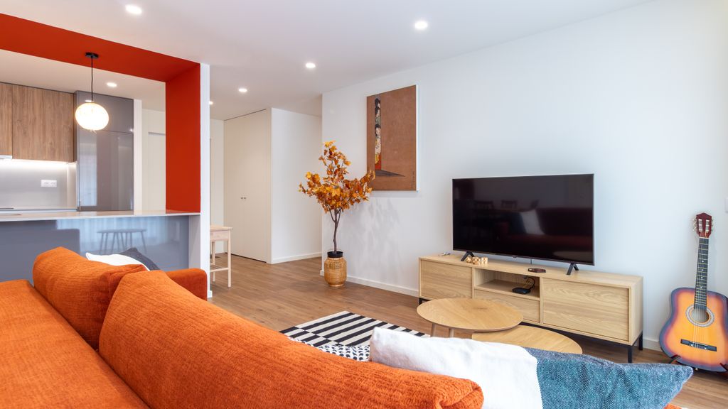Soft Lines | Polacos Residence Apt Q by LovelyStay