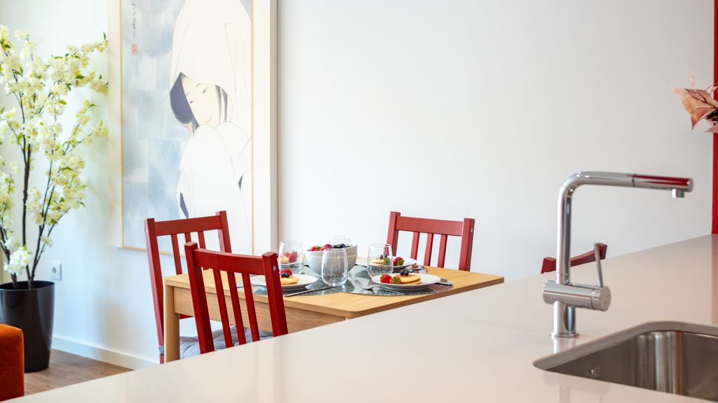 Soft Lines | Polacos Residence Apt Q by LovelyStay