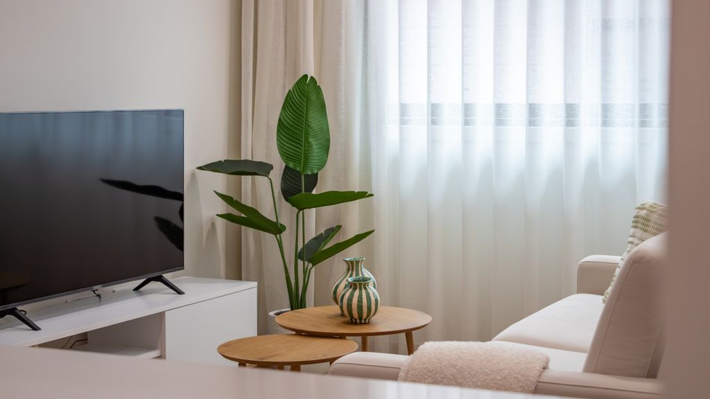 Polacos Residence | 1BR | Apt F by LovelyStay
