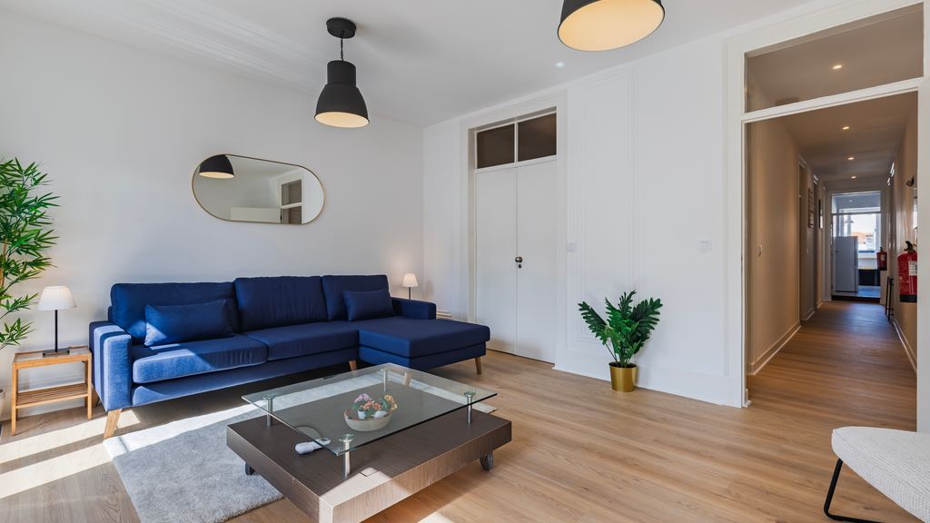 Classy 3-Bedroom Lisbon Apartment by LovelyStay
