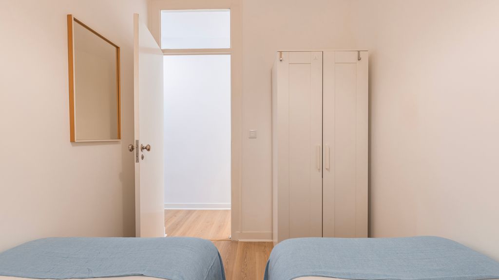 Classy 3-Bedroom Lisbon Apartment by LovelyStay