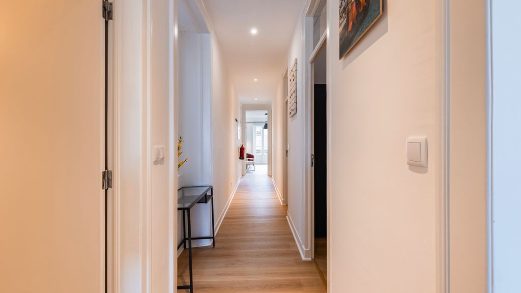 Classy 3-Bedroom Lisbon Apartment by LovelyStay