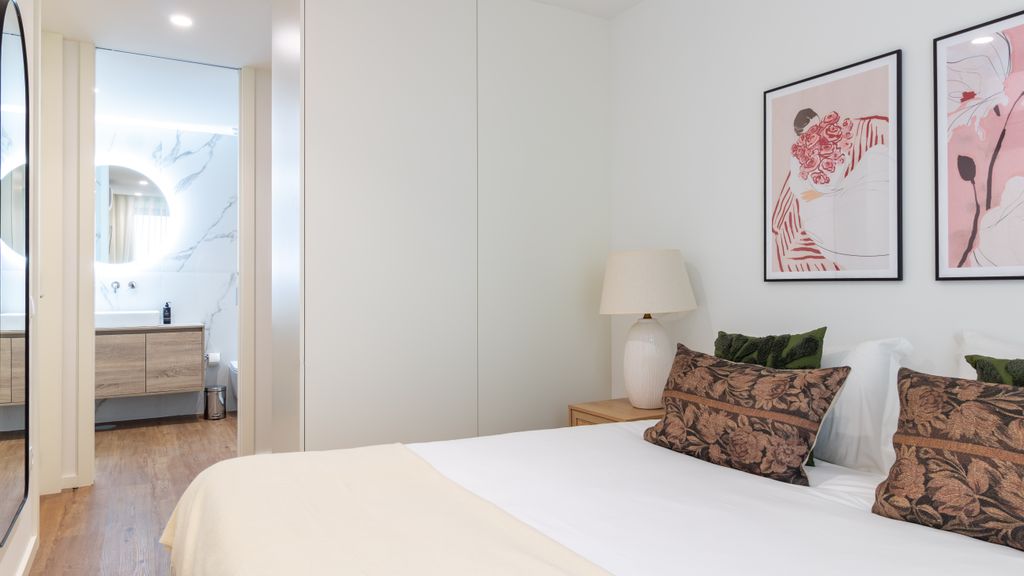 Polacos Residence | 2BR | Apt H by LovelyStay