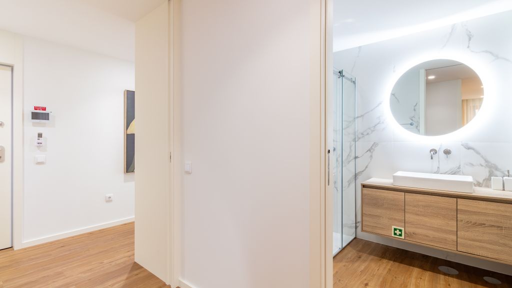 Polacos Residence | 2BR | Apt H by LovelyStay