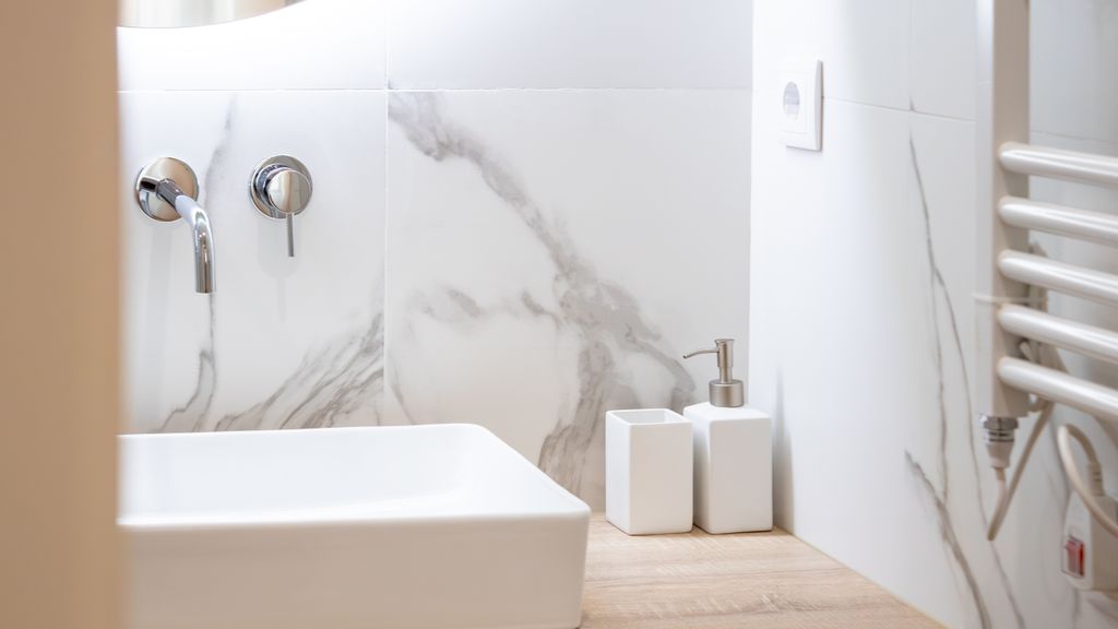 Polacos Residence | 2BR | Apt H by LovelyStay