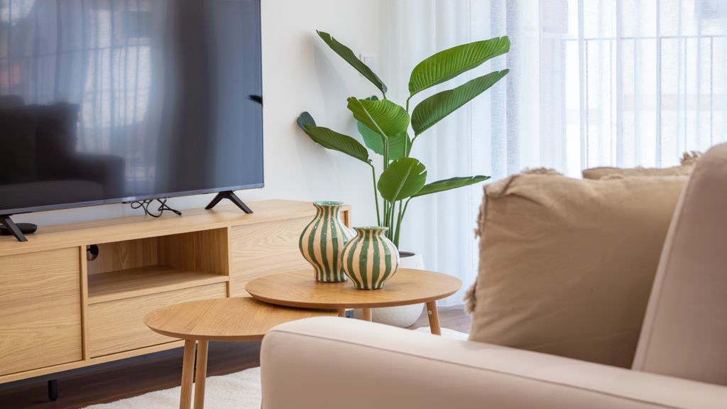 Polacos Residence | 2BR | Apt J by LovelyStay