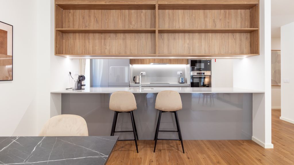 Polacos Residence | 2BR | Apt J by LovelyStay