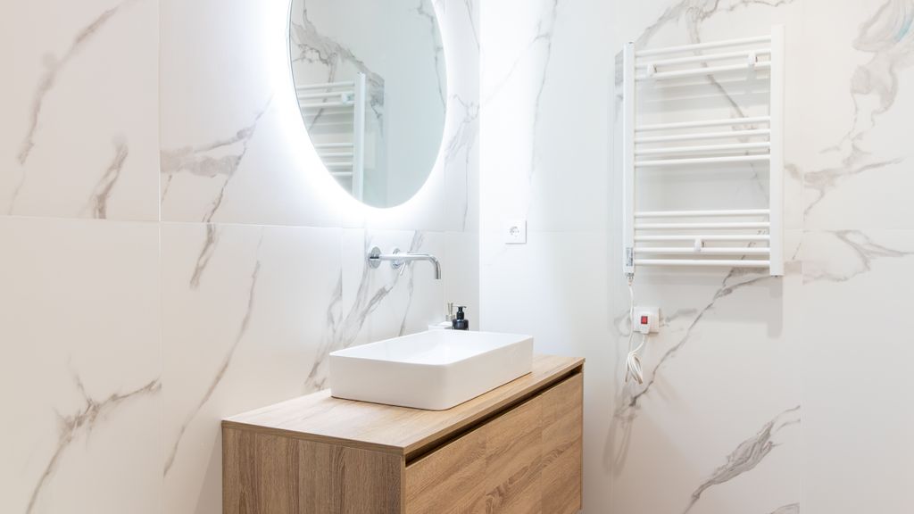 Polacos Residence | 2BR | Apt J by LovelyStay