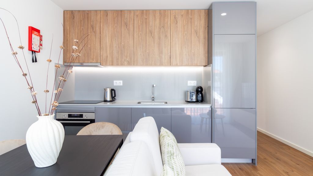 Polacos Residence | 1BR | Apt P by LovelyStay