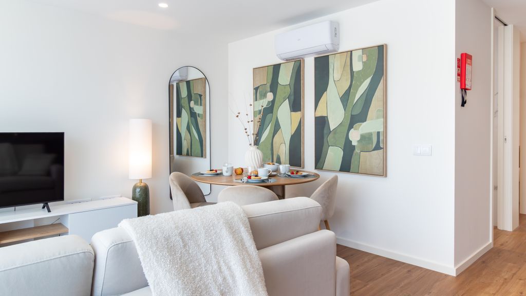 Polacos Residence | 1BR | Apt T by LovelyStay