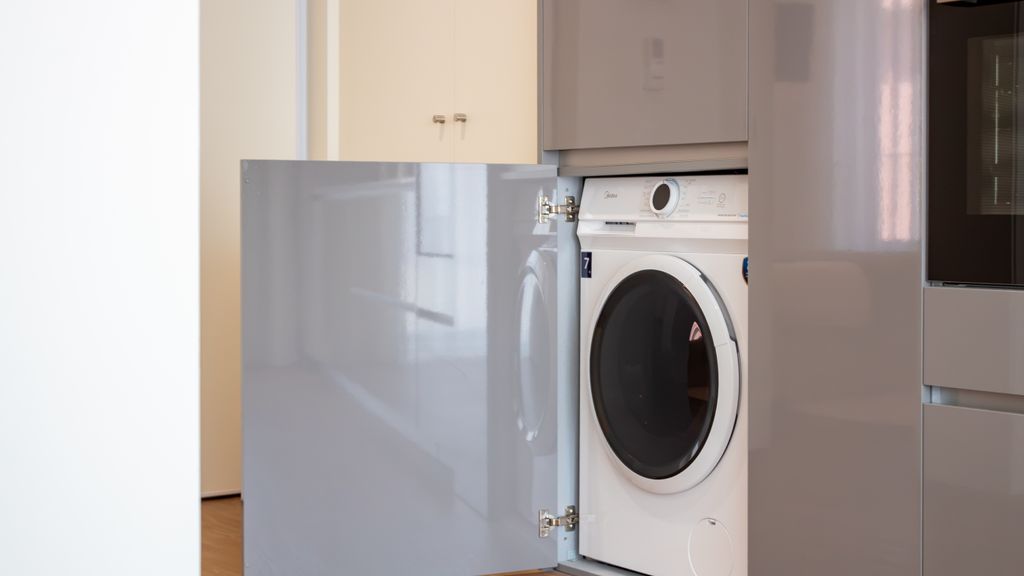Polacos Residence | 1BR | Apt T by LovelyStay