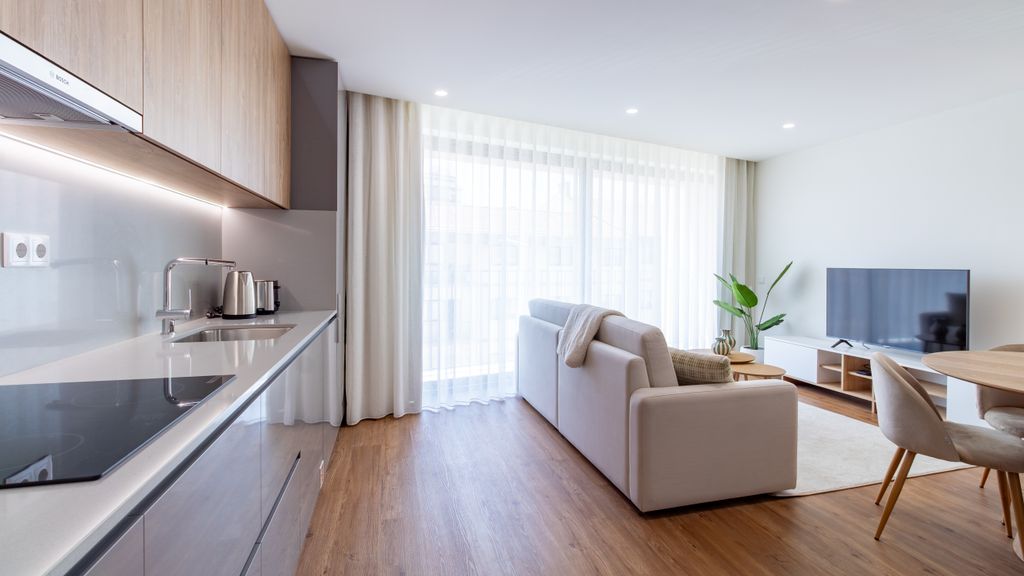 Polacos Residence | 1BR | Apt T by LovelyStay